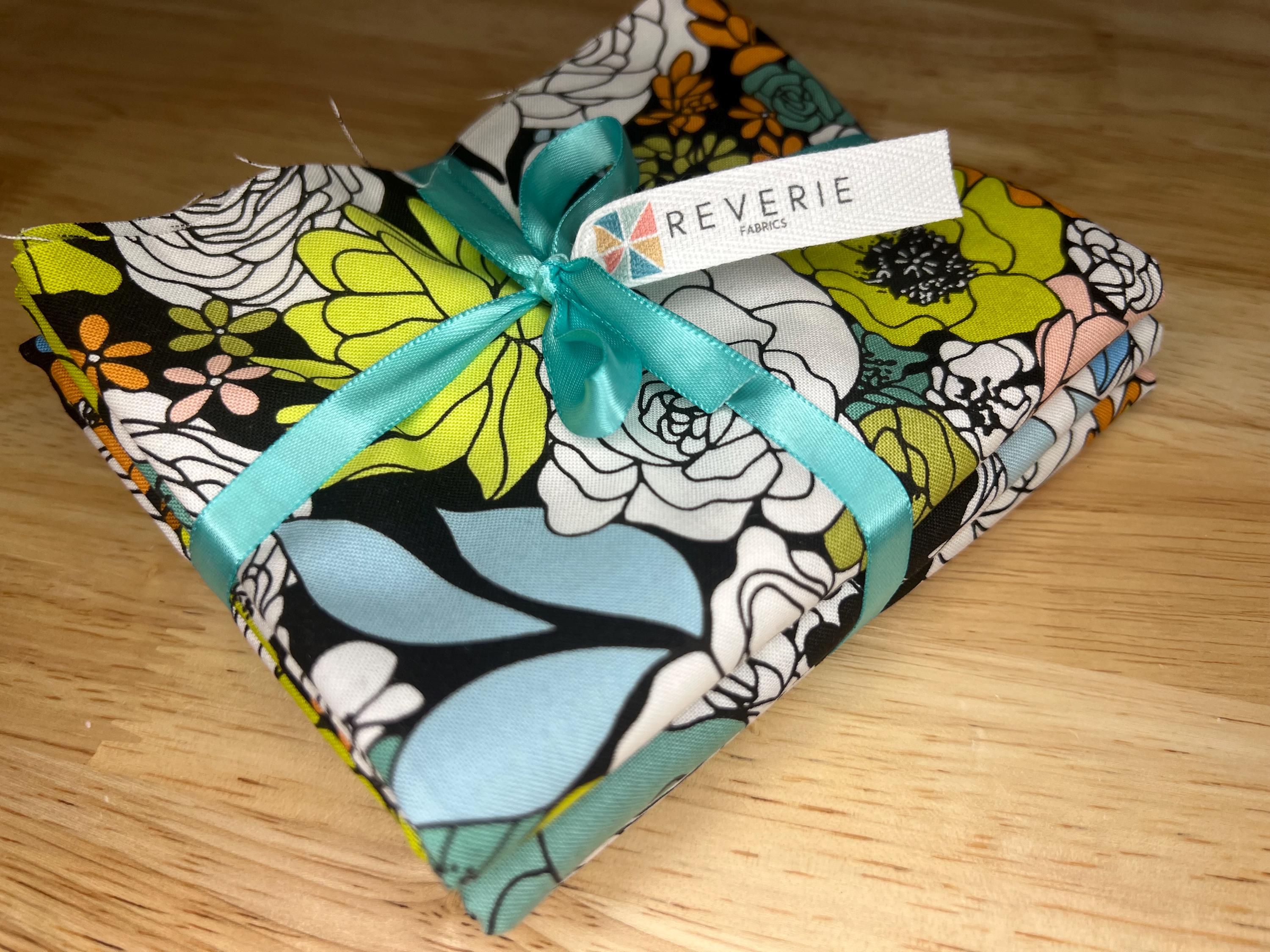 Alli K | True to Hue | Modern Line Blooms | Half Yard Bundle (3 HYs)