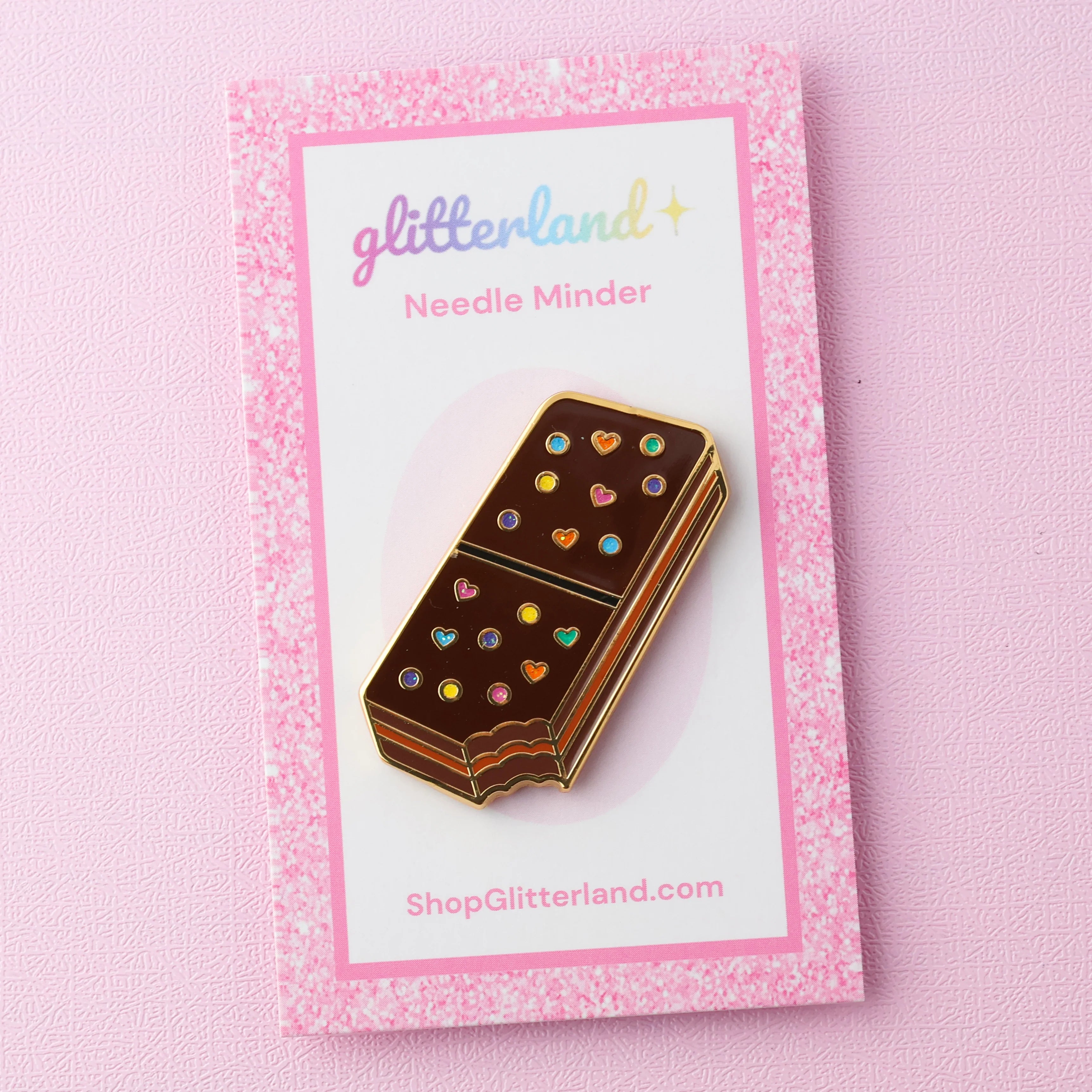 Glitterland | Rainbow Brownie Needle Minder