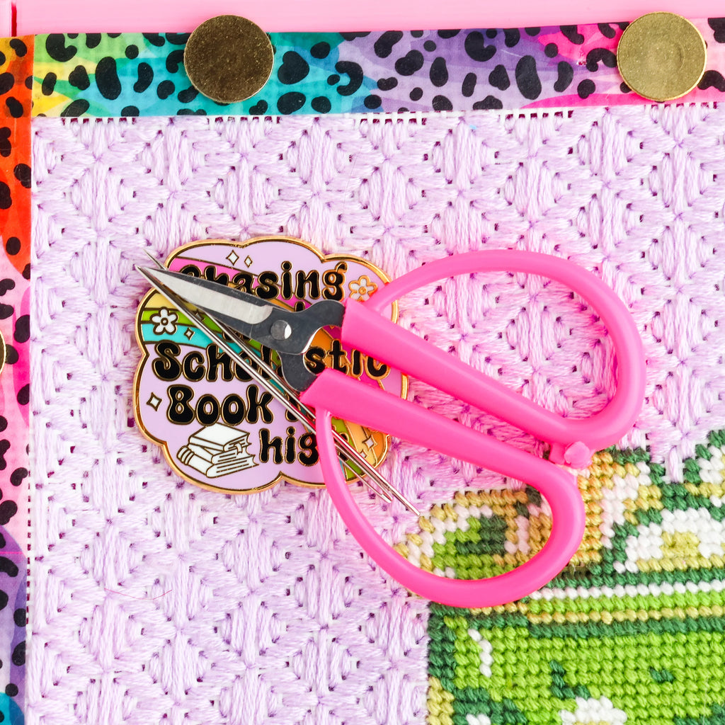 Glitterland | Strawberry Candy Needle Minder