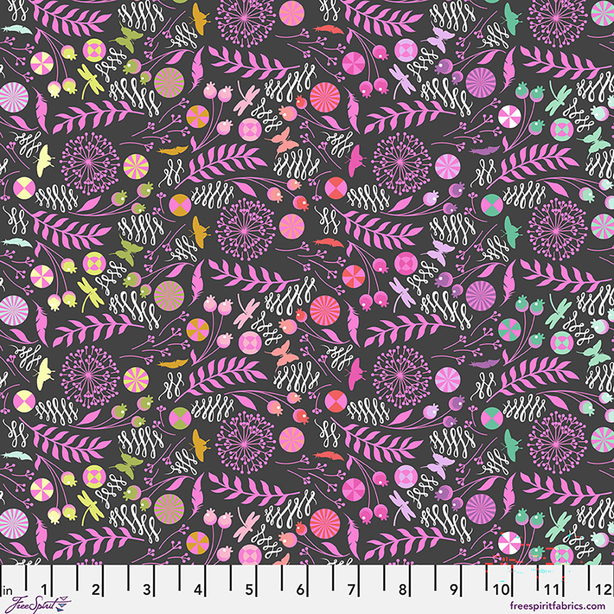 Tula Pink | Prince Charming Déjà Vu | Dandelion - Licorice PWTP279.LICORICE