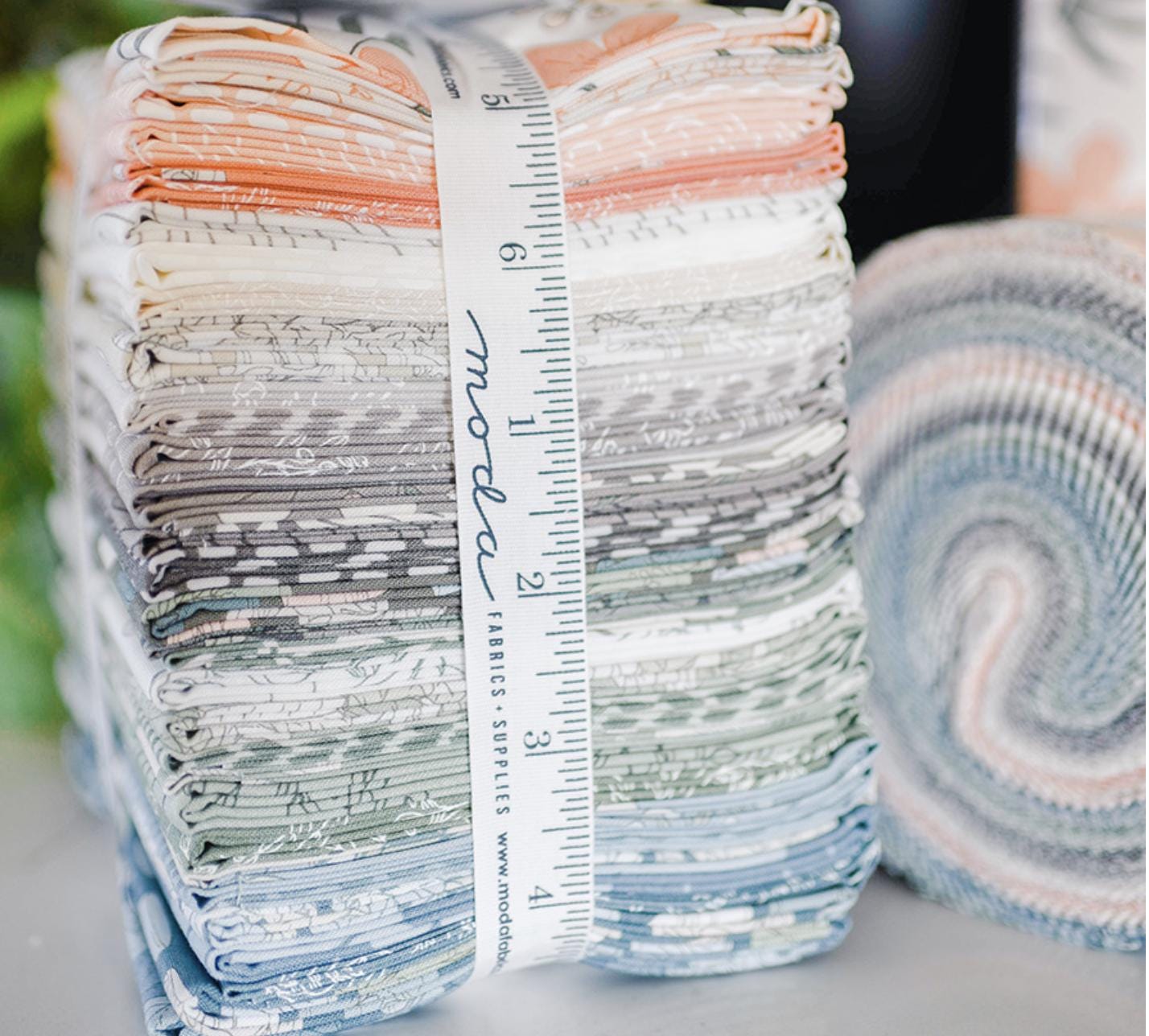 Kiley's Quilt Room | Potted | Fat Quarter Bundle 34 skus 26140AB